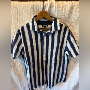 Express Men's Navy and White Striped Button Down Shirt